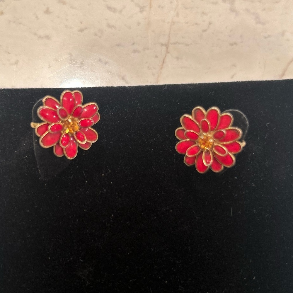 Weiss  Vintage Screw Back Earrings